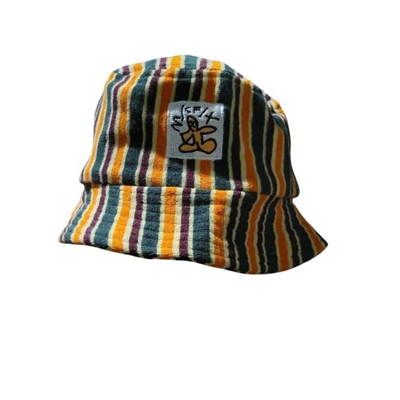 MISFIT MAD MINDS BUCKET HAT - Picture 1 of 3